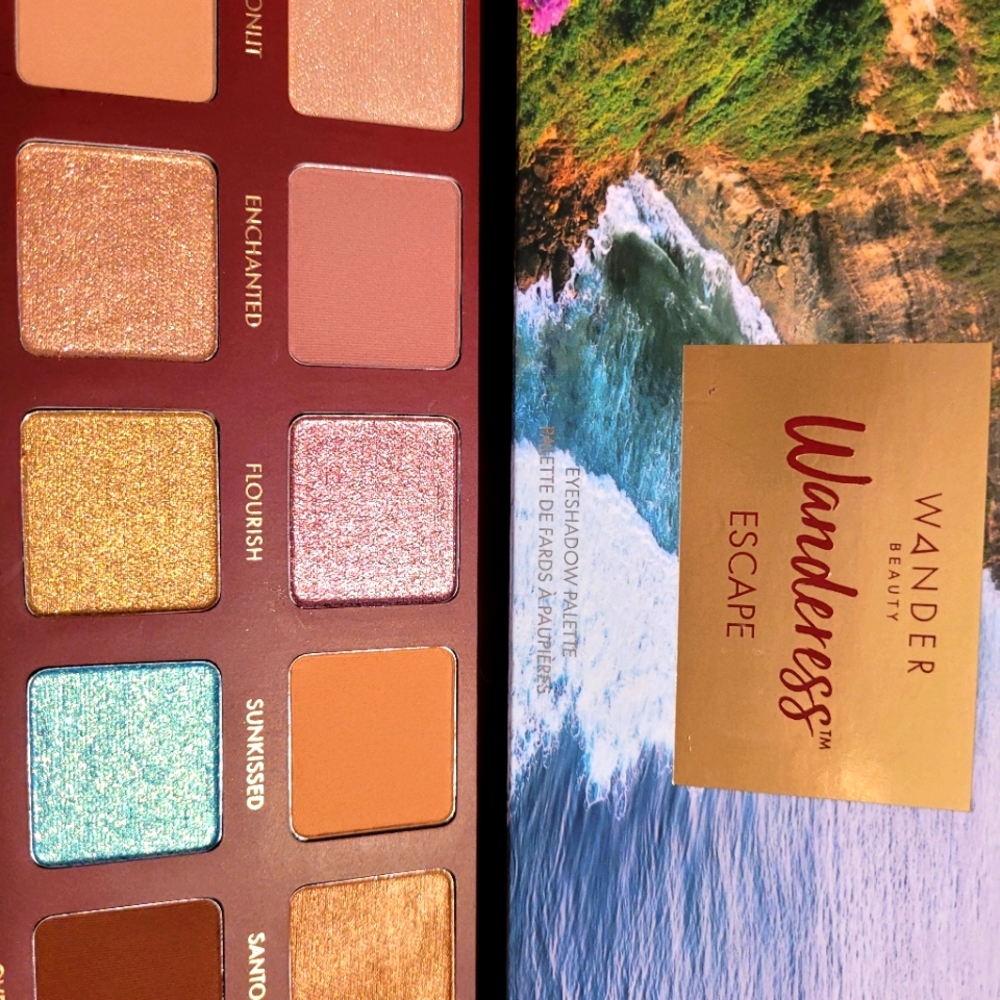 EYESHADOW Colour Pallet